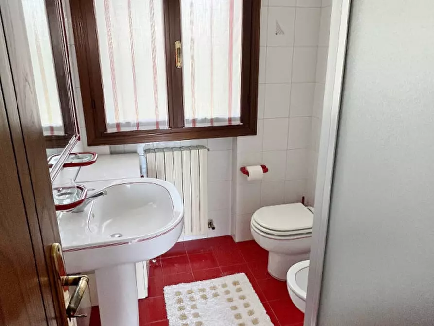Immagine 19 di Villetta a schiera in vendita  in via casoni a Torri Di Quartesolo