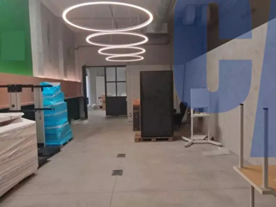 Immagine 19 di Attività commerciale in affitto  in VIA CONSOLE FLAMINIO a Milano
