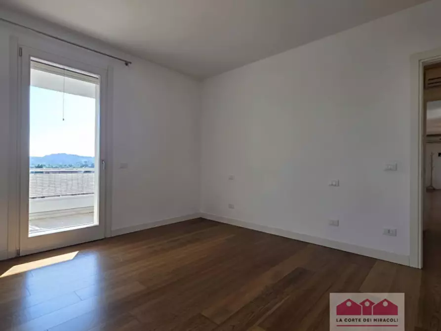 Immagine 12 di Attico in affitto  in Viale Camisano a Vicenza