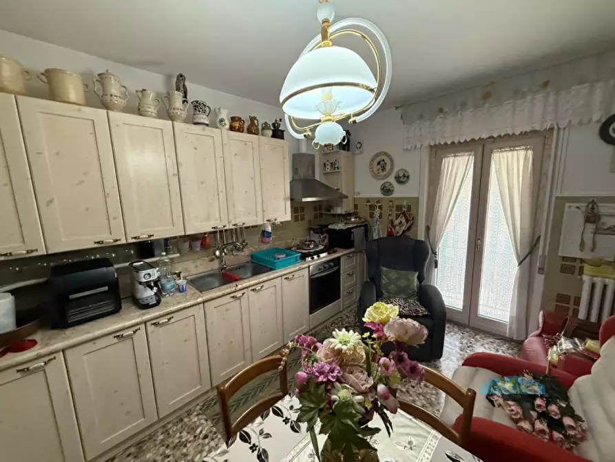 Immagine 4 di Appartamento in vendita  in Via Bologna a Ceglie Messapico