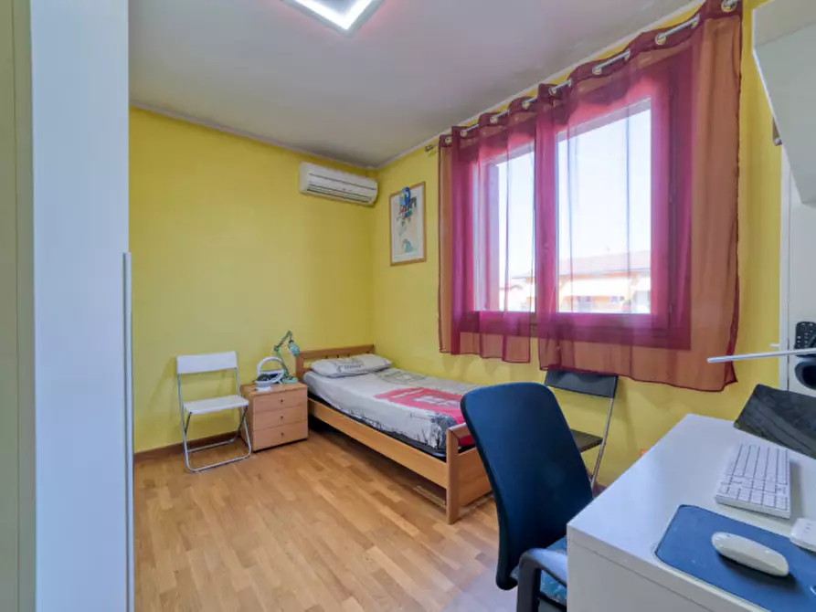 Immagine 13 di Casa trifamiliare in vendita  in Via Pierobon a Selvazzano Dentro