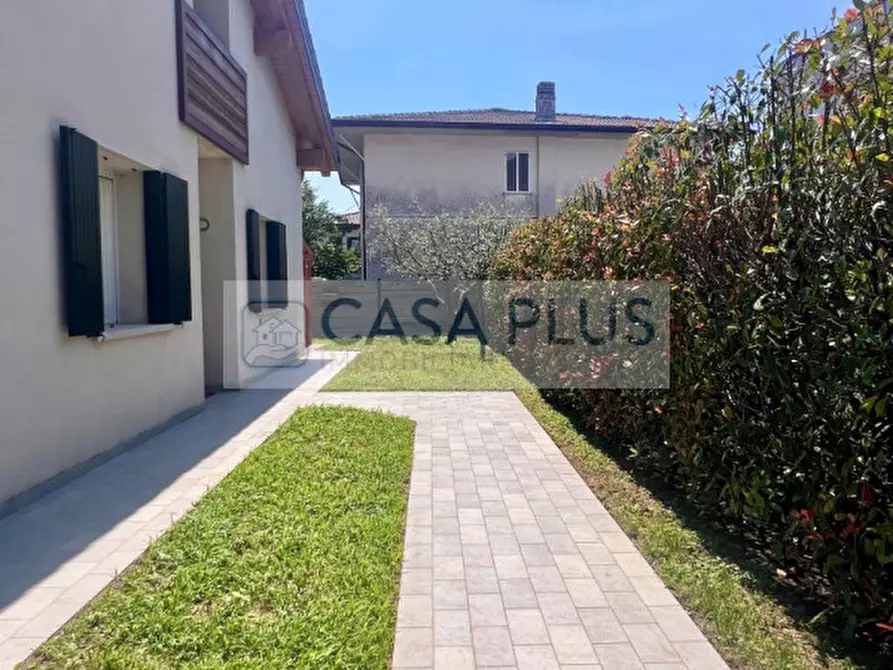Immagine 4 di Casa indipendente in vendita  in via Ca' morolazzaro 50 a Pove Del Grappa