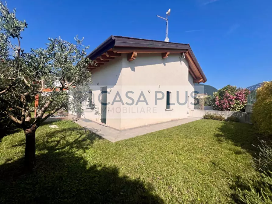 Immagine 9 di Casa indipendente in vendita  in via Ca' morolazzaro 50 a Pove Del Grappa
