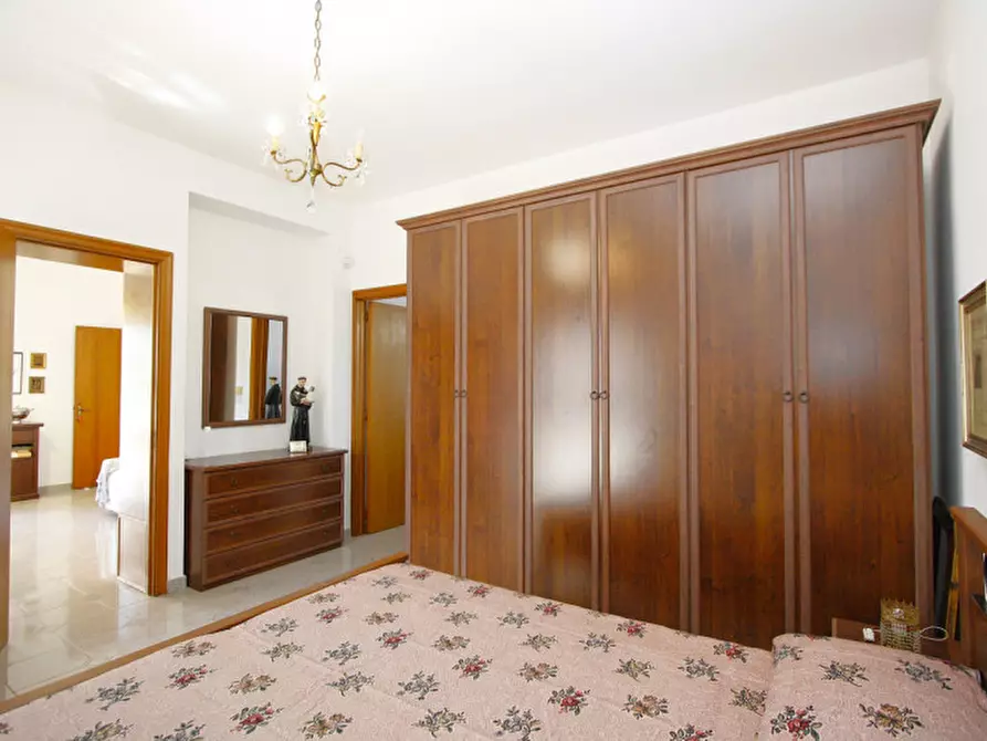 Immagine 3 di Villa in vendita  in Via Covile a Casarano
