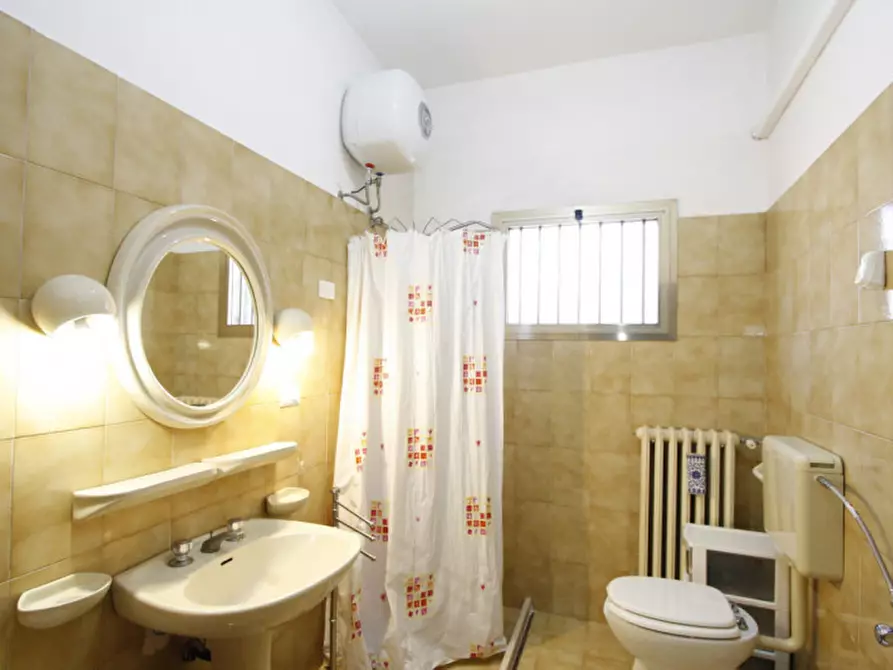 Immagine 6 di Villa in vendita  in Via Covile a Casarano