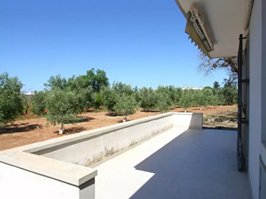 Immagine 12 di Villa in vendita  in Via Covile a Casarano