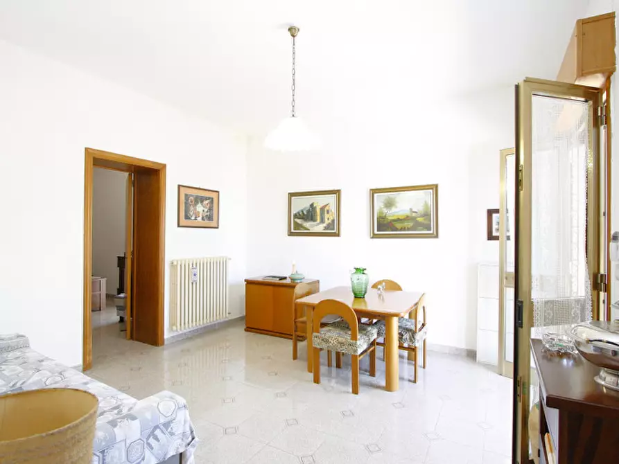 Immagine 14 di Villa in vendita  in Via Covile a Casarano