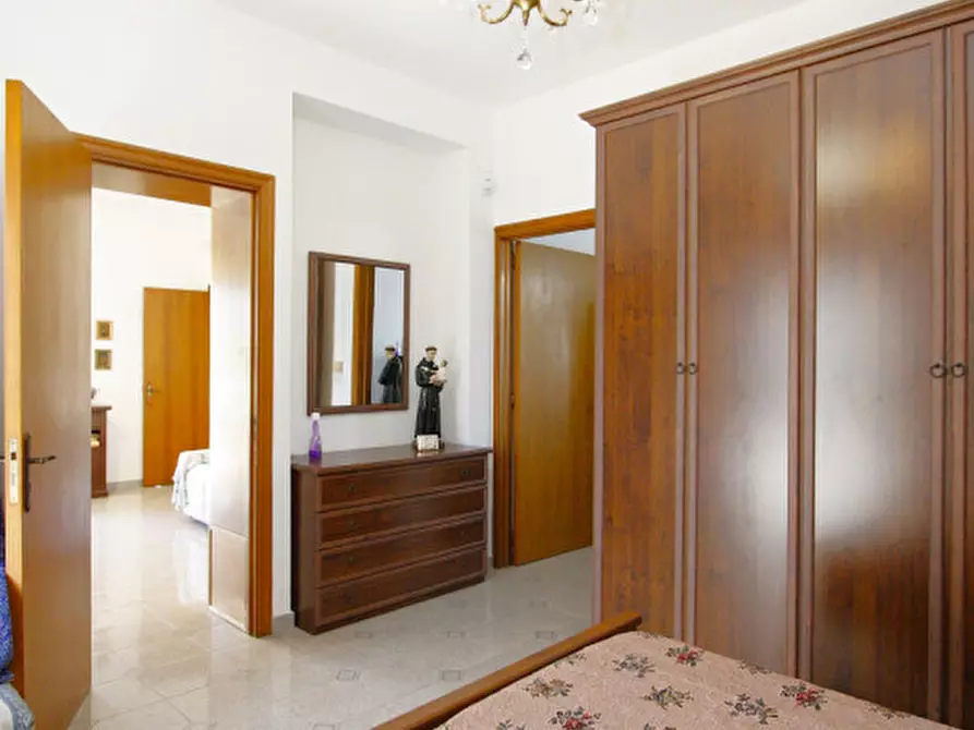 Immagine 18 di Villa in vendita  in Via Covile a Casarano