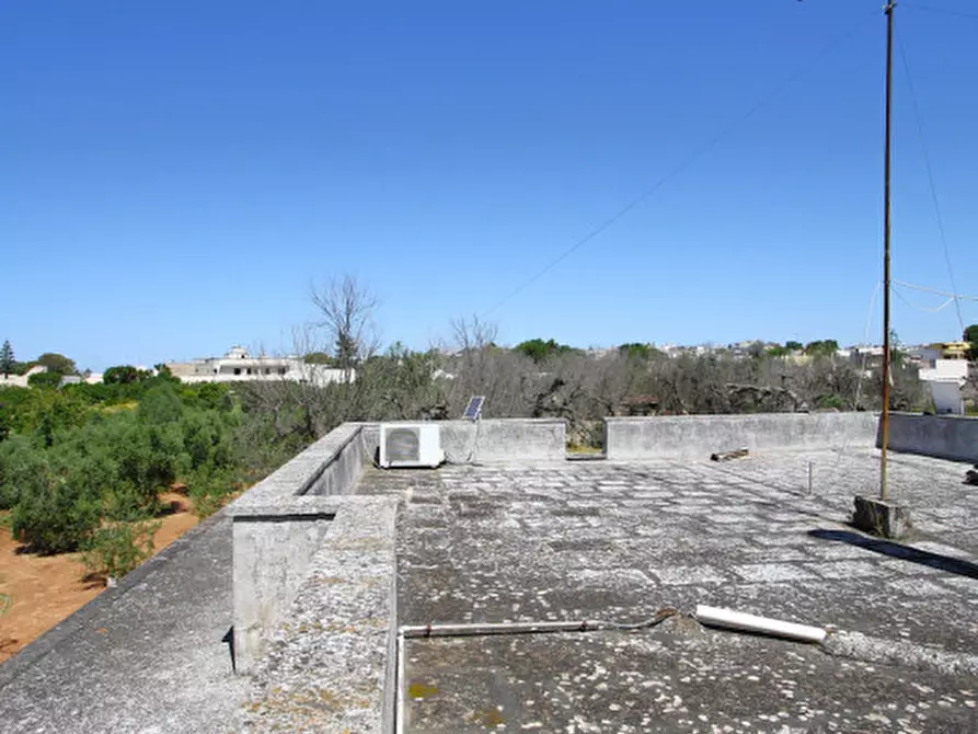 Immagine 30 di Villa in vendita  in Via Covile a Casarano
