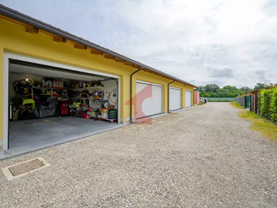 Immagine 64 di Villetta a schiera in vendita  in Strada angelica 42 a Parma