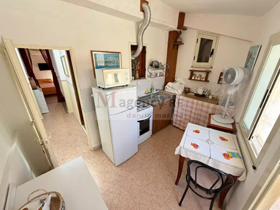 Immagine 17 di Bed & Breakfast in vendita  a Scilla