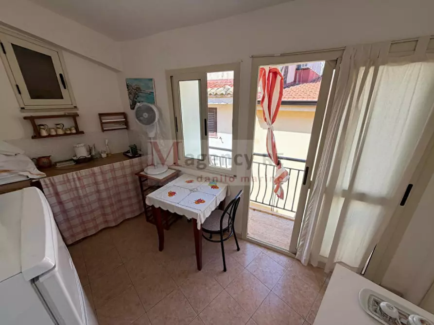 Immagine 18 di Bed & Breakfast in vendita  a Scilla