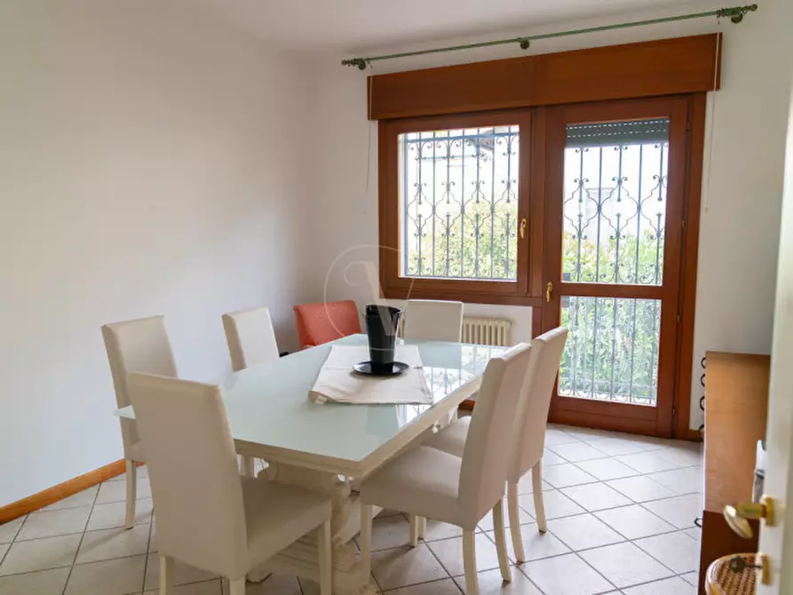 Immagine 16 di Villa in vendita  in Via Genova 23 a Padova