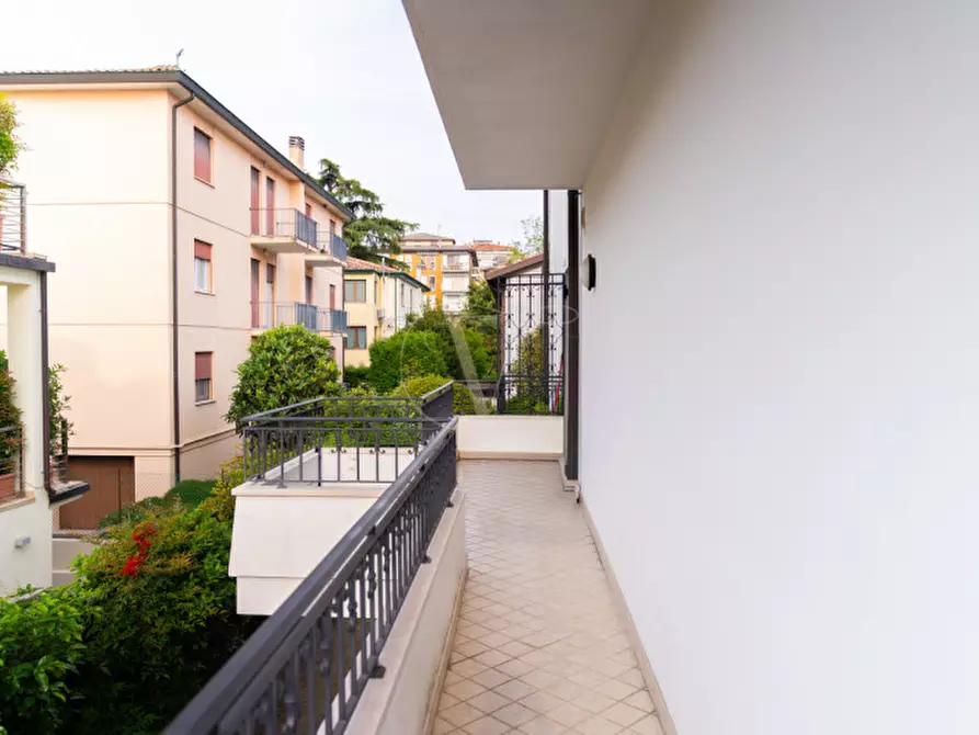Immagine 36 di Villa in vendita  in Via Genova 23 a Padova