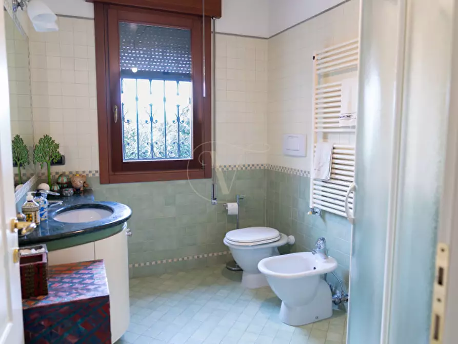 Immagine 39 di Villa in vendita  in Via Genova 23 a Padova