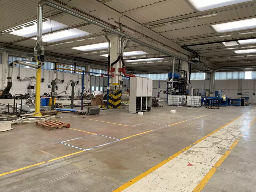 Immagine 3 di Capannone industriale in affitto  in VI A VALLETTA a Cona