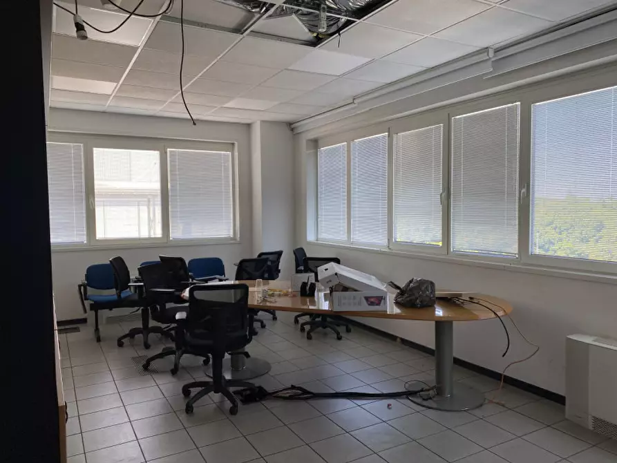 Immagine 10 di Capannone industriale in affitto  in VI A VALLETTA a Cona