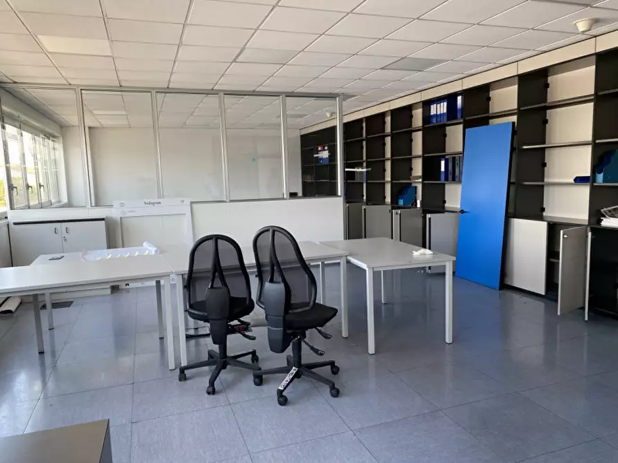 Immagine 15 di Capannone industriale in affitto  in VI A VALLETTA a Cona