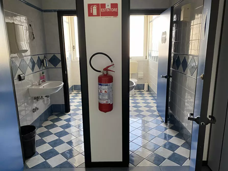 Immagine 16 di Capannone industriale in affitto  in VI A VALLETTA a Cona