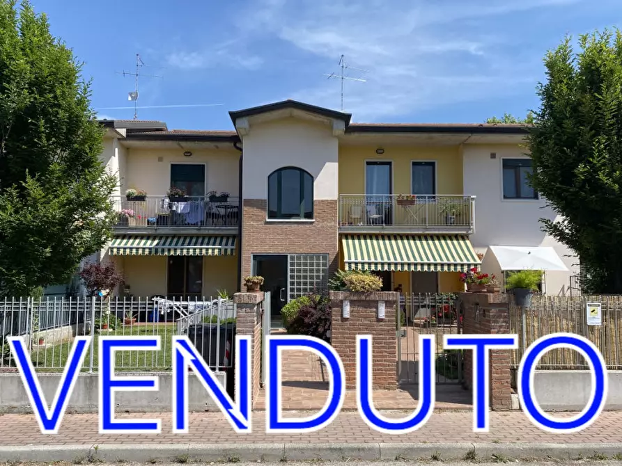 Immagine 1 di Appartamento in vendita  in Via Brigata Sassari a Vigasio