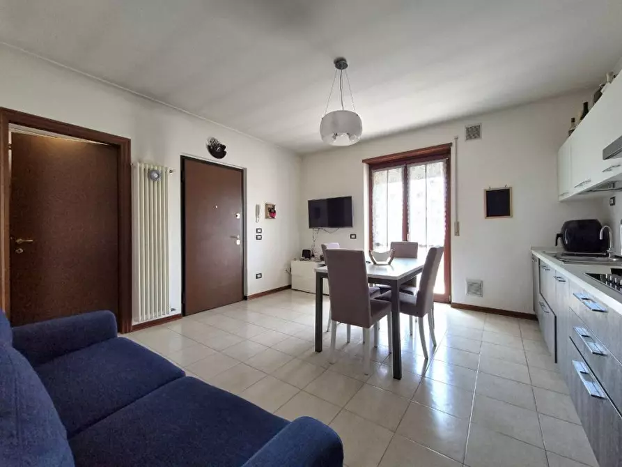 Immagine 3 di Appartamento in vendita  in Via Brigata Sassari a Vigasio