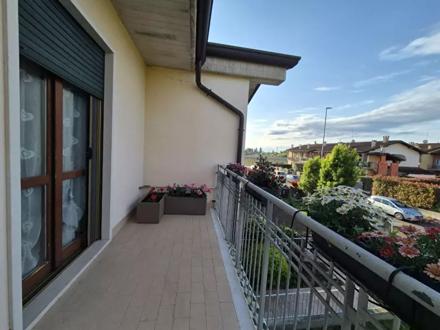 Immagine 7 di Appartamento in vendita  in Via Brigata Sassari a Vigasio