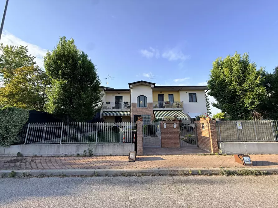 Immagine 15 di Appartamento in vendita  in Via Brigata Sassari a Vigasio
