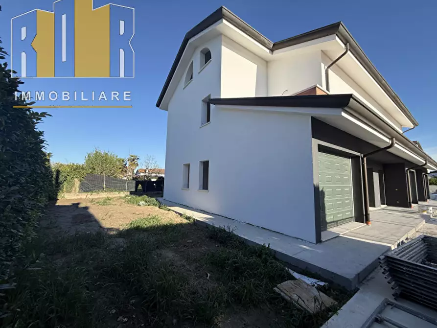 Immagine 6 di Casa trifamiliare in vendita  a Legnaro
