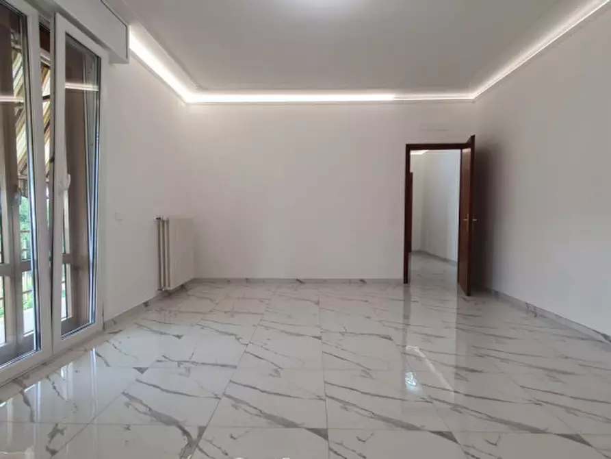Immagine 8 di Appartamento in vendita  in Via Piave a Mirandola