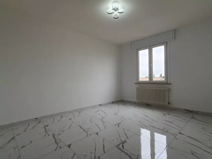 Immagine 14 di Appartamento in vendita  in Via Piave a Mirandola