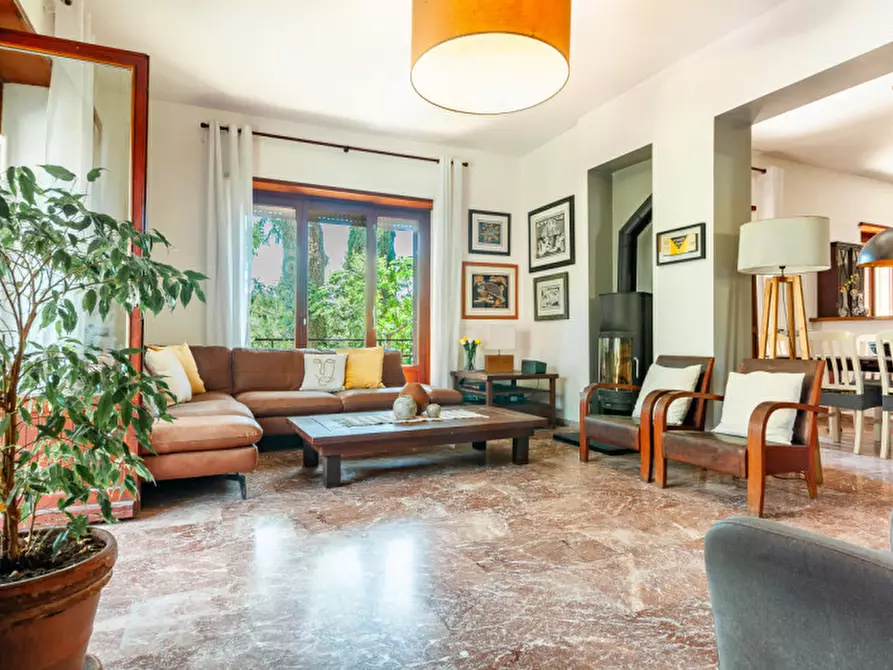 Immagine 6 di Casa bifamiliare in vendita  in Vai Edgardo Negri 84 a Roma