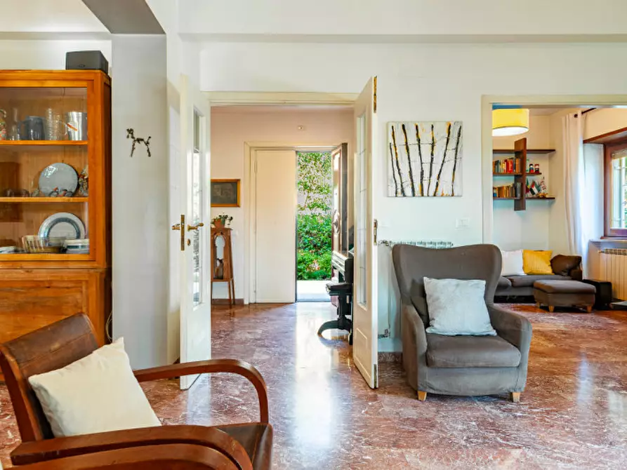 Immagine 7 di Casa bifamiliare in vendita  in Vai Edgardo Negri 84 a Roma