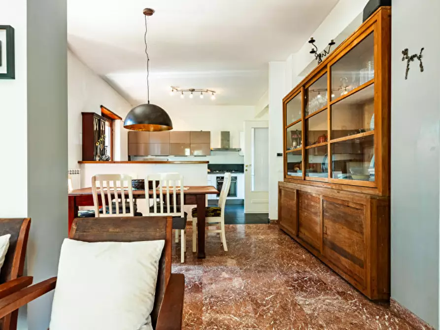 Immagine 21 di Casa bifamiliare in vendita  in Vai Edgardo Negri 84 a Roma