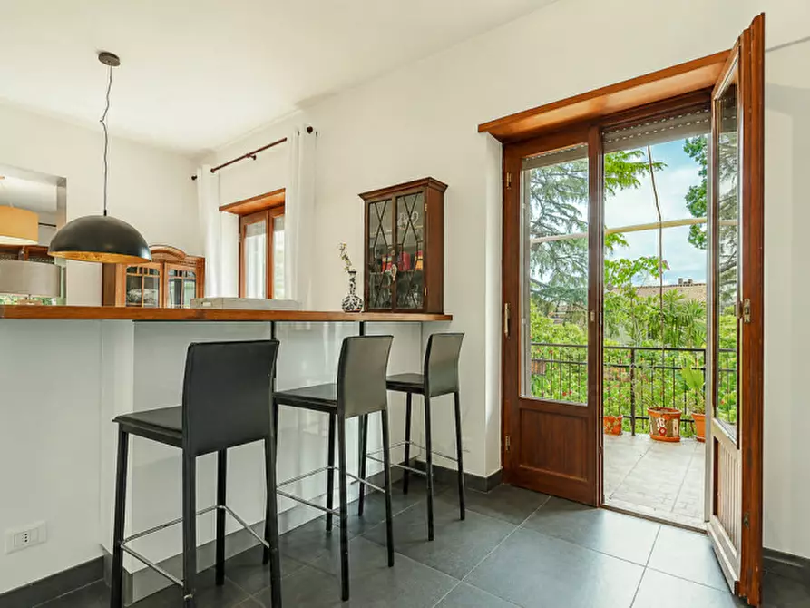 Immagine 33 di Casa bifamiliare in vendita  in Vai Edgardo Negri 84 a Roma