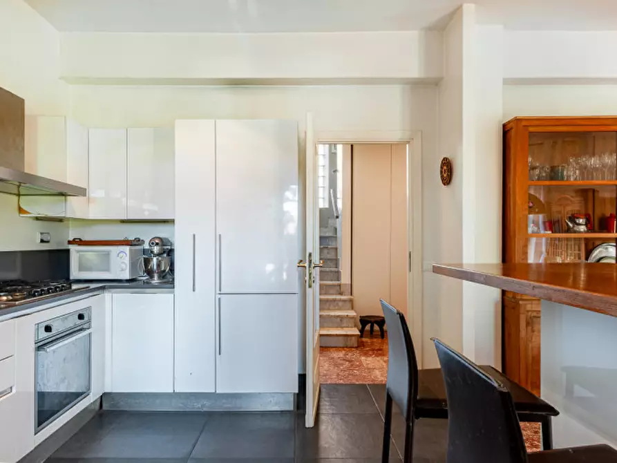 Immagine 34 di Casa bifamiliare in vendita  in Vai Edgardo Negri 84 a Roma