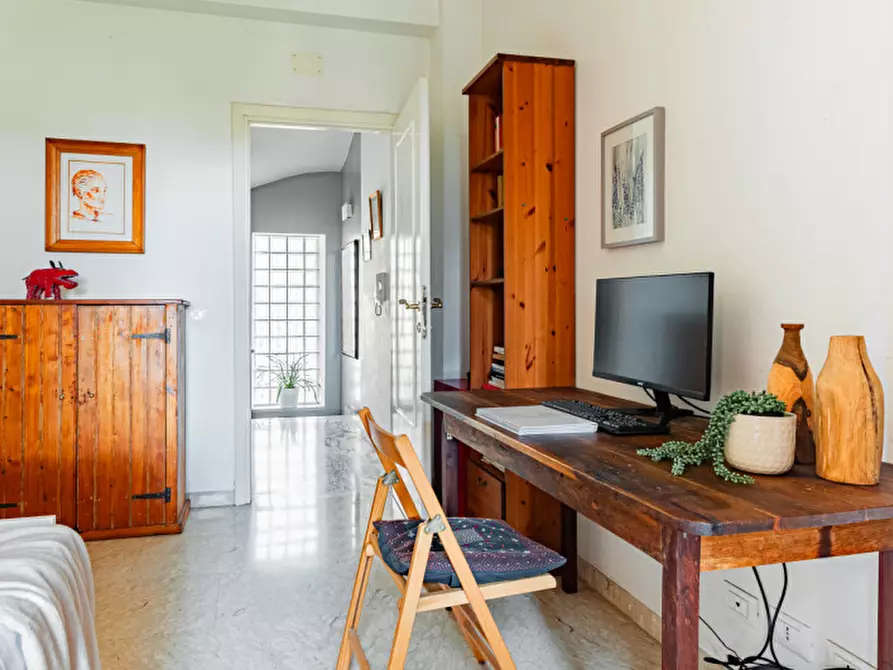 Immagine 40 di Casa bifamiliare in vendita  in Vai Edgardo Negri 84 a Roma