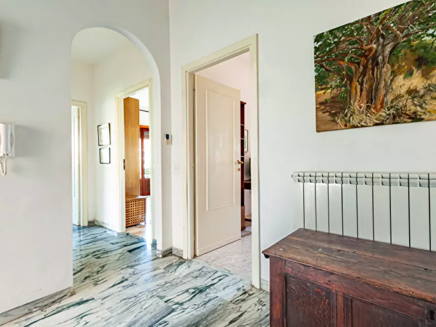 Immagine 45 di Casa bifamiliare in vendita  in Vai Edgardo Negri 84 a Roma