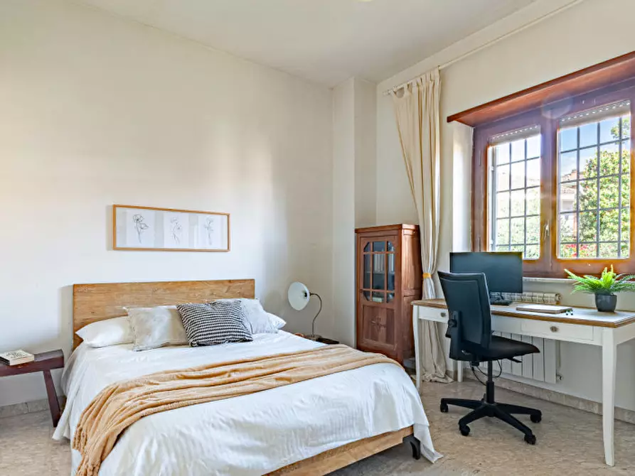 Immagine 47 di Casa bifamiliare in vendita  in Vai Edgardo Negri 84 a Roma