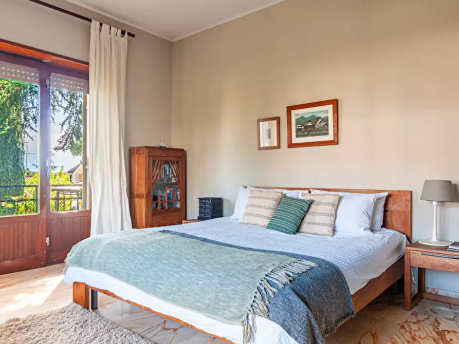 Immagine 49 di Casa bifamiliare in vendita  in Vai Edgardo Negri 84 a Roma