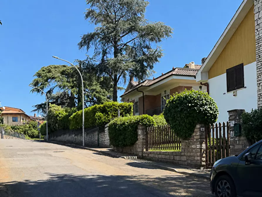 Immagine 63 di Casa bifamiliare in vendita  in Vai Edgardo Negri 84 a Roma