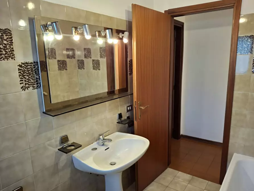 Immagine 15 di Appartamento in vendita  in Via San Paolo, 51039 a Quarrata