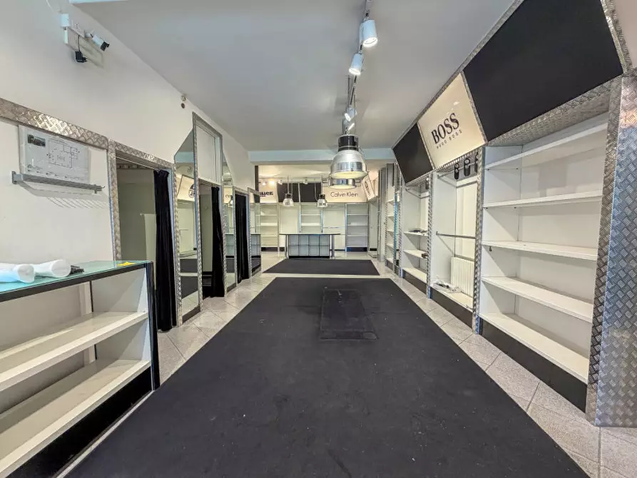 Immagine 7 di Negozio in affitto  in Via Vittorio Emanuele 192 a Legnaro