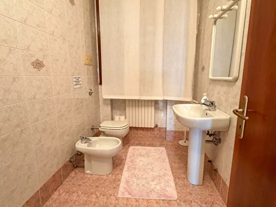 Immagine 9 di Negozio in affitto  in Via Vittorio Emanuele 192 a Legnaro
