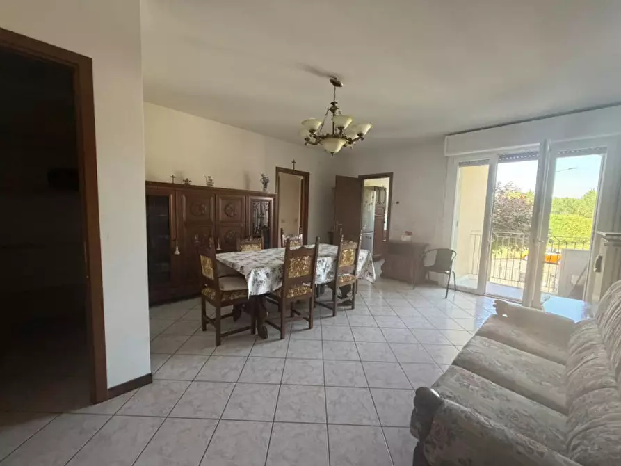 Immagine 1 di Appartamento in vendita  in Via Bacchi Mellini a Brescello