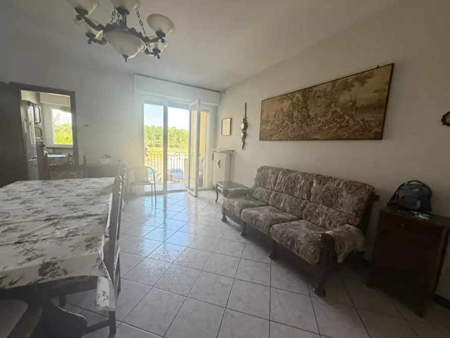 Immagine 2 di Appartamento in vendita  in Via Bacchi Mellini a Brescello