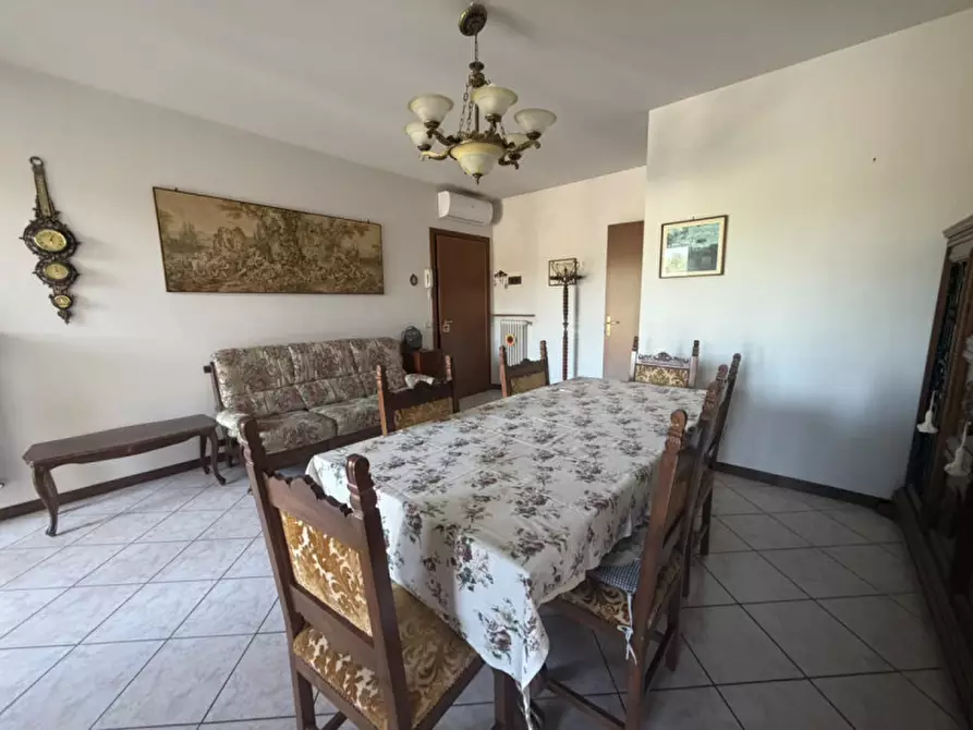 Immagine 3 di Appartamento in vendita  in Via Bacchi Mellini a Brescello