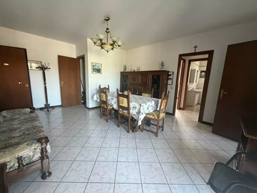 Immagine 4 di Appartamento in vendita  in Via Bacchi Mellini a Brescello