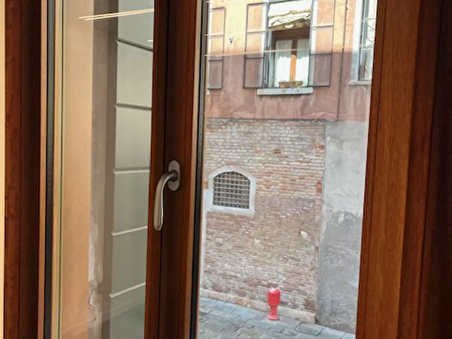 Immagine 5 di Ufficio in affitto  in CAMPO SANTA MARINA a Venezia