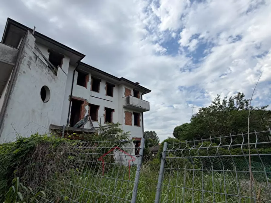 Immagine 48 di Palazzo in vendita  a Monselice