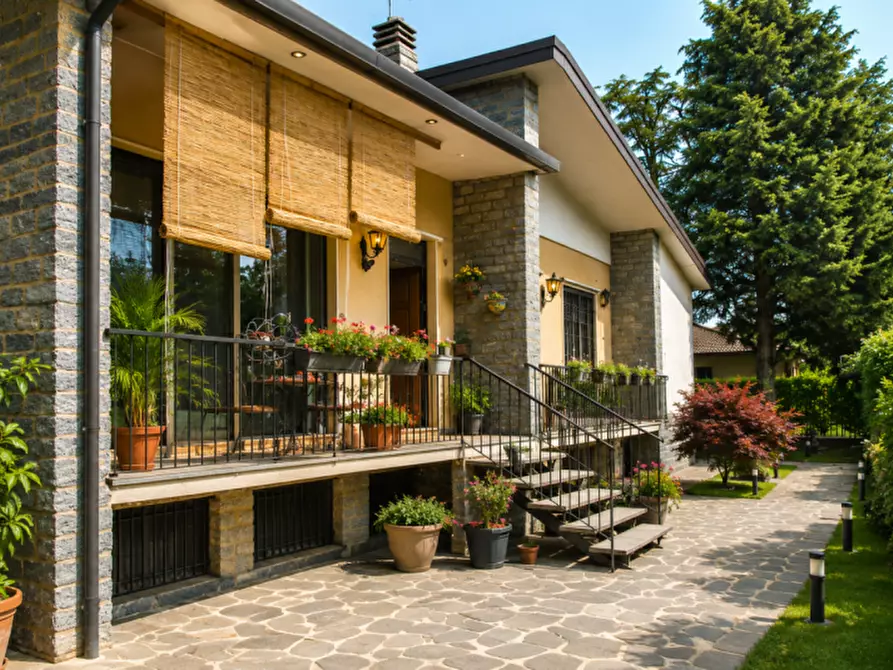 Immagine 2 di Villa in vendita  in via Nino Bixio 14 a Nerviano